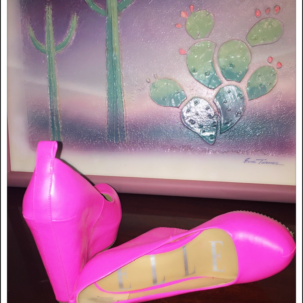 💕💋Cute Pink ELLE Shoes Size 8💋💕